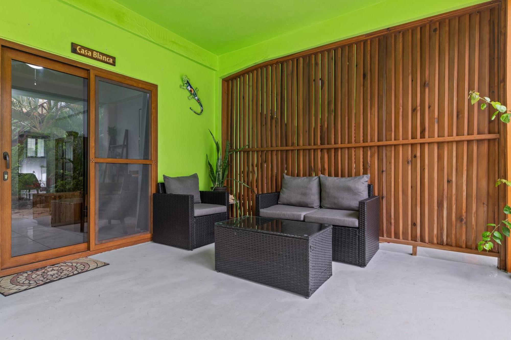 Coconut Row Boutique Hotel Hopkins Room photo
