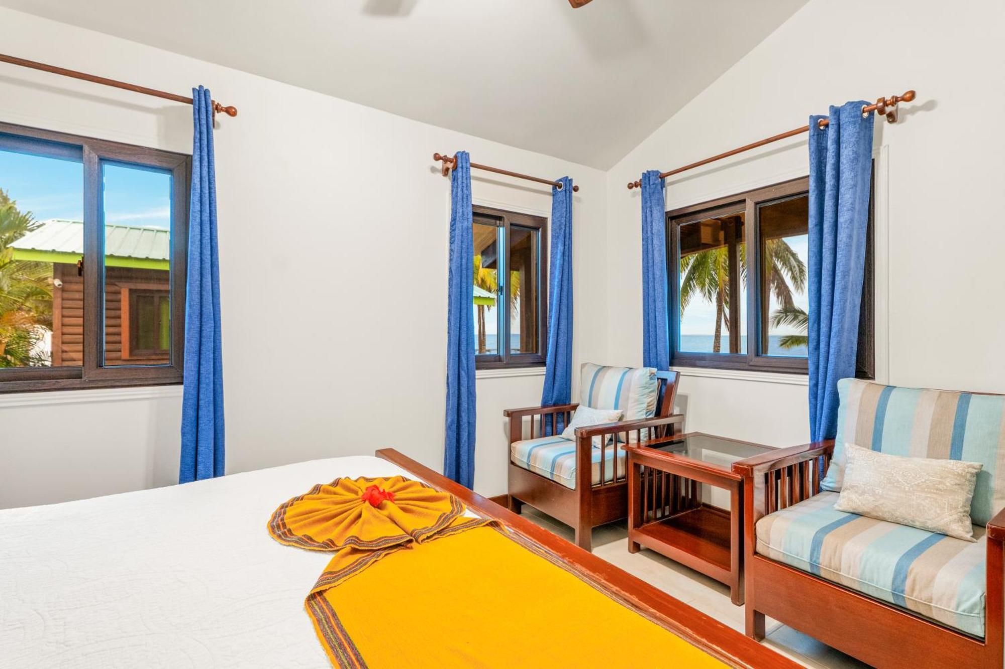 Coconut Row Boutique Hotel Hopkins Room photo