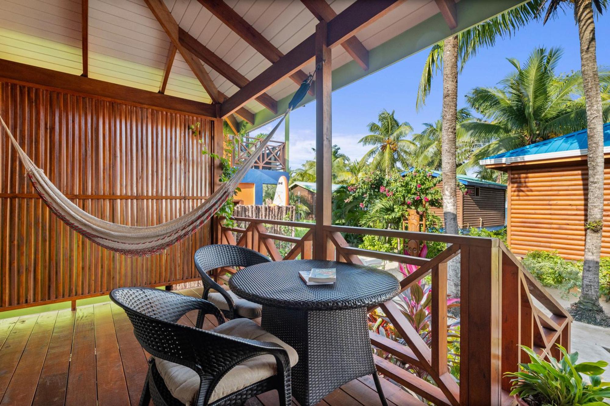 Coconut Row Boutique Hotel Hopkins Room photo