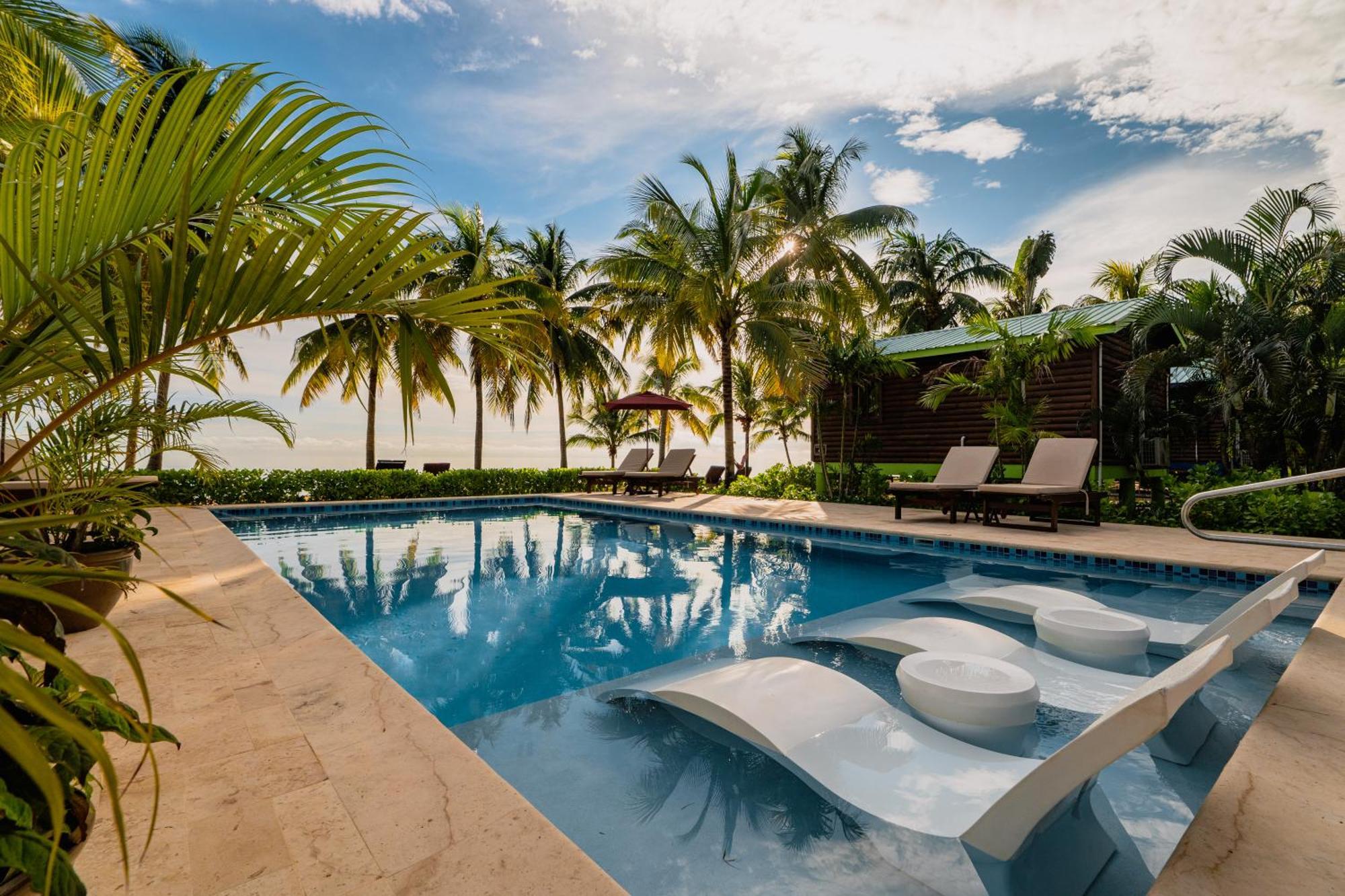 Coconut Row Boutique Hotel Hopkins Exterior photo